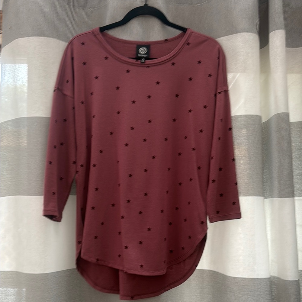 Women's Burgundy Star Print Top
